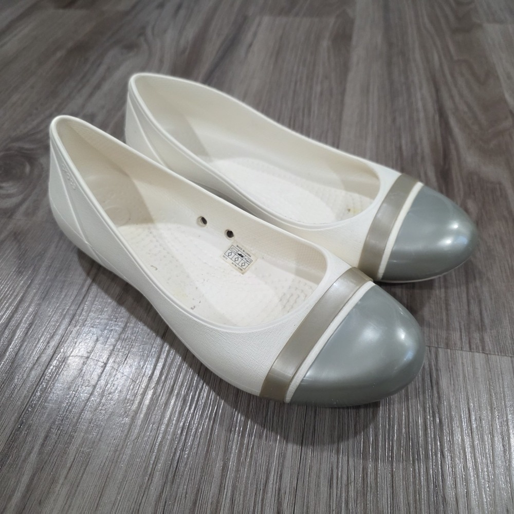 Crocs Womens 12300 Kadee White Gray Cap Toe Rubber Size 8 Shoes